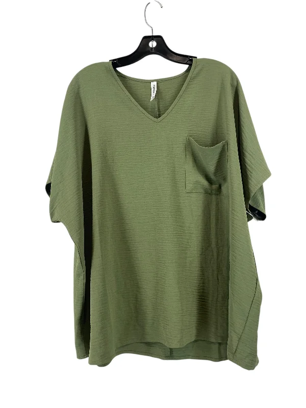 Top Short Sleeve By Zenana Outfitters In Green, Size: M Vacation