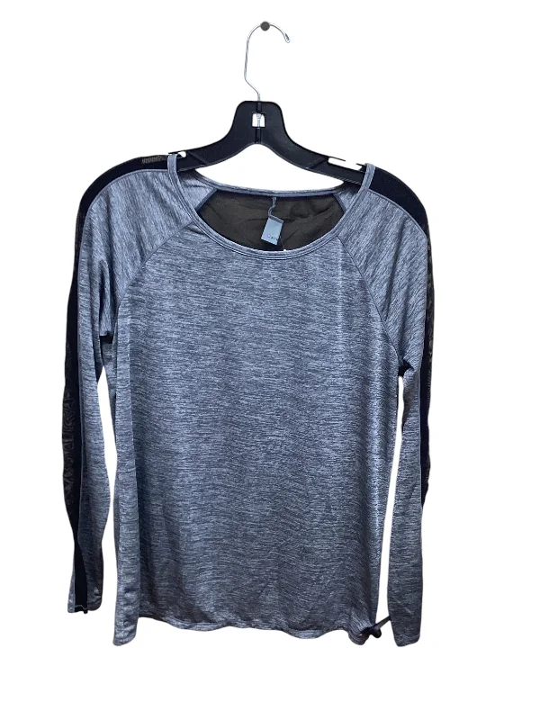 Athletic Top Long Sleeve Crewneck By Athleta In Grey, Size: S Beach