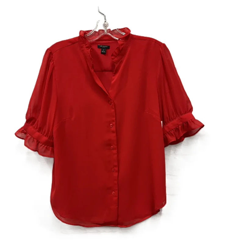 Top Short Sleeve By Ann Taylor In Red, Size: Mp Laid