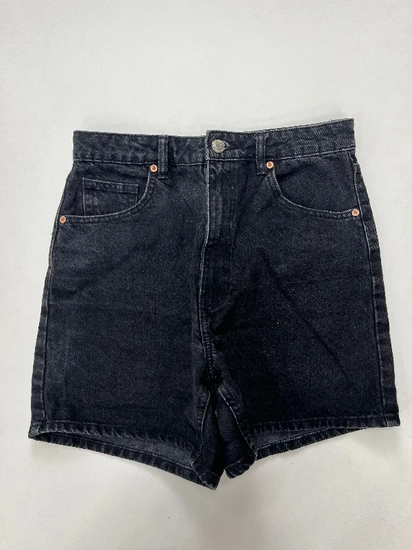 Black Shorts Zara, Size 8 Refined Men's Hand