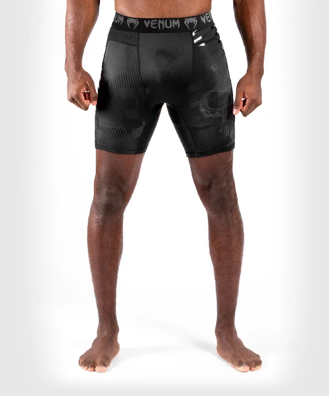 Venum Skull Vale Tudo Shorts - Black/Black Refined Men's Hand