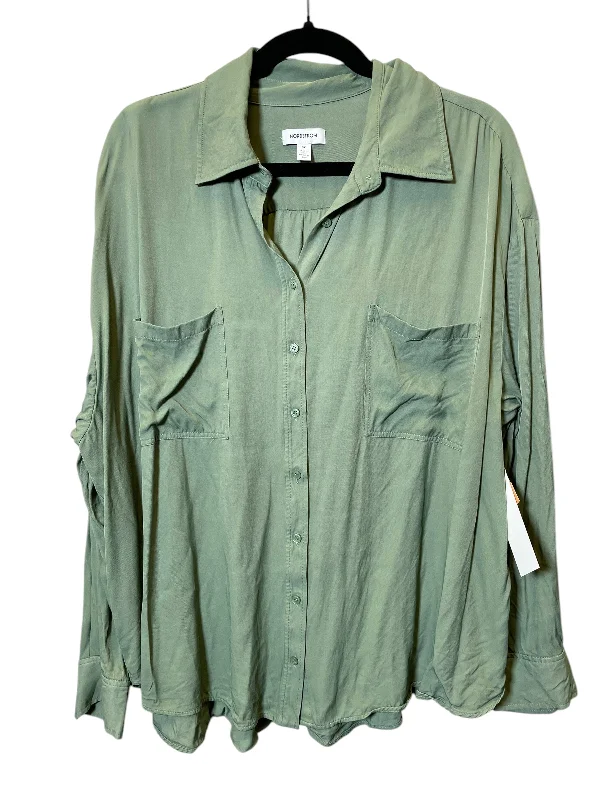 Top Long Sleeve By Nordstrom In Olive Green, Size: 3x Beach