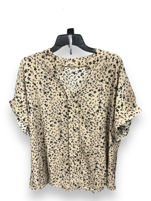 Top Short Sleeve By Shein In Floral Print, Size: 2x Elegant Men's Formal 