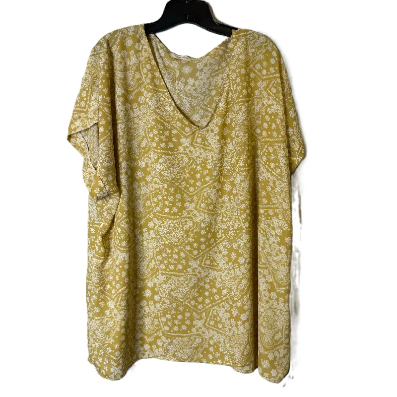 Top Short Sleeve By Cotton Bleu In Gold, Size: 3x Tailored