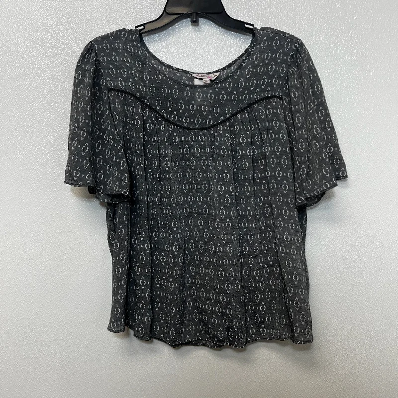 Top Short Sleeve By Nanette Lepore In Grey, Size: Xl Streetwear Style