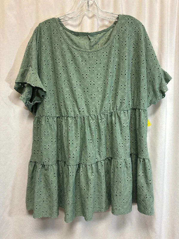 Top Short Sleeve By Shein In Green, Size: 1x Organic