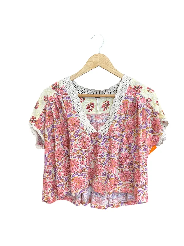 Top Short Sleeve By Free People In Floral Print, Size: S Tailored