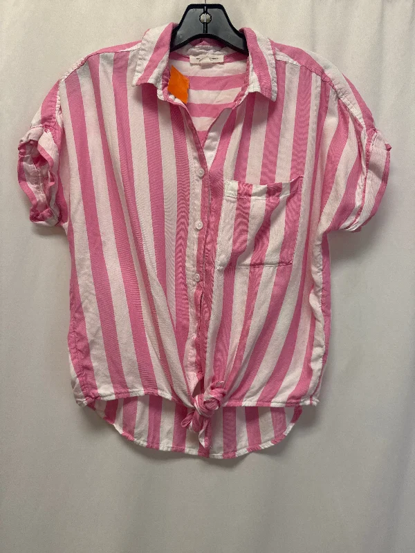 Top Short Sleeve By Beachlunchlounge In Pink, Size: S Relaxed Men's Beach