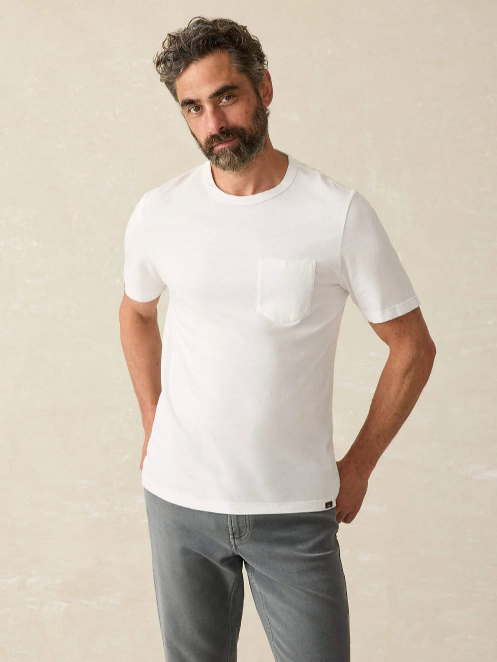 Faherty Sunwashed Pocket T-Shirt - White Cozy Men's Winter