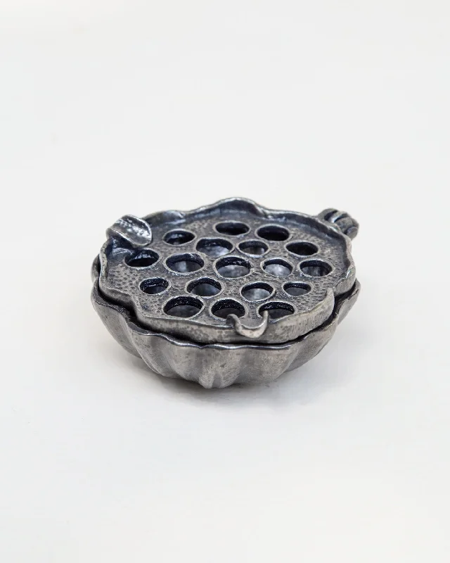 Lotus Pod Ash Tray Modern Men's Tech