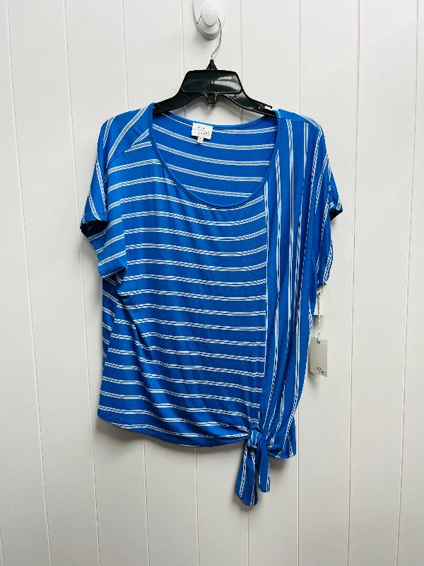 Top Short Sleeve By Ava James In Blue, Size: Xl Organic