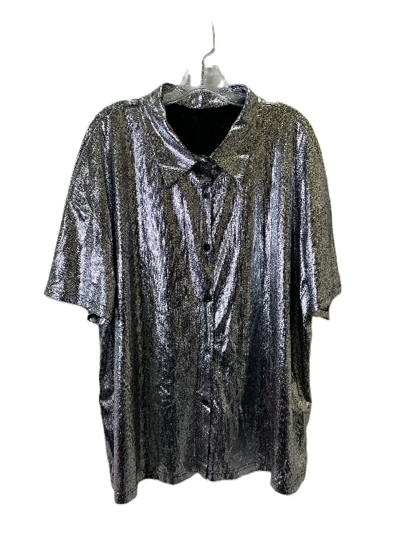 Top Short Sleeve By Shein In Silver, Size: 4x Cool Men's Distressed