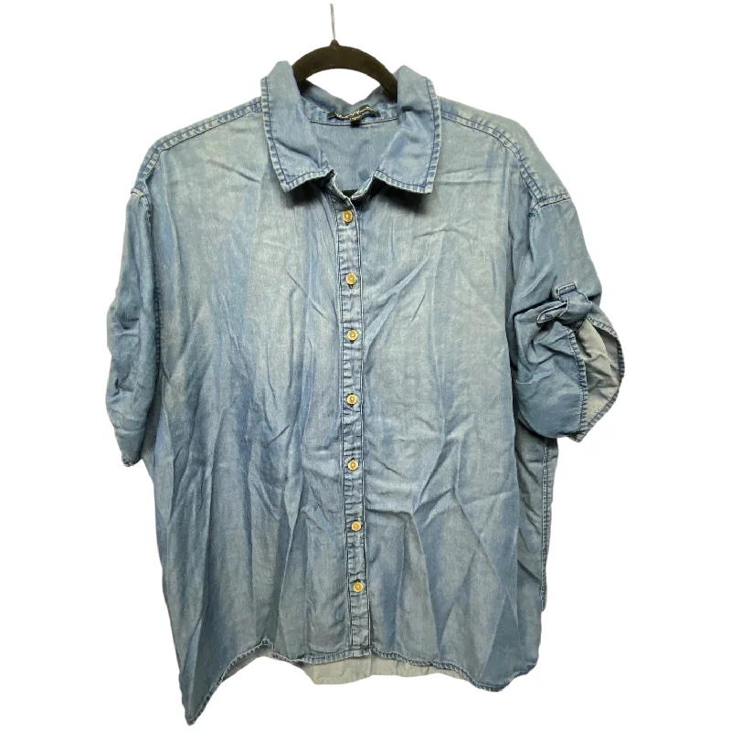 Top Short Sleeve By Velvet Heart In Blue Denim, Size: L Unique Men's Upcycled